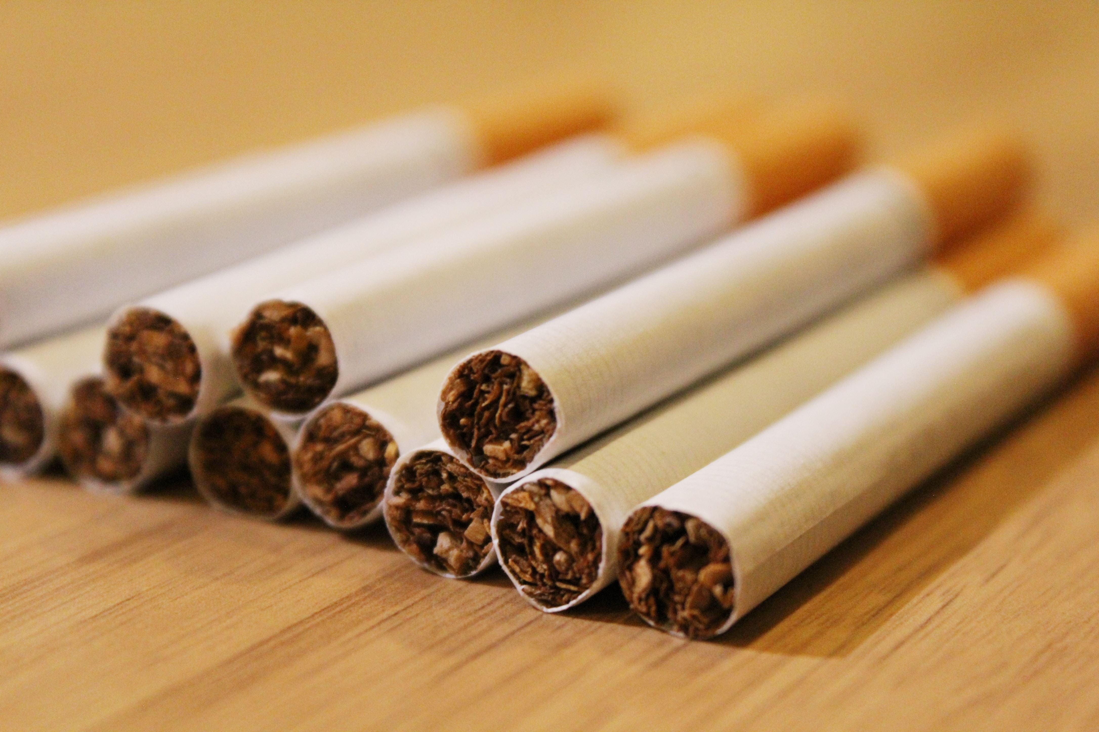 cigarette good or bad What chemicals are in a cigarette? | What does smoking do to your body?